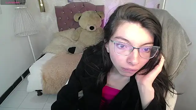 alllyson  online show from 10-04-25, 07:45