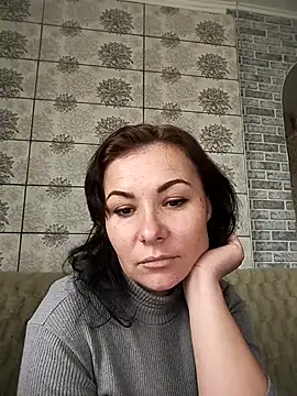 Snapshot of Mia24Blove chatting on 10-14-25, 09:43 Mia24Blove online show from 10-14-25, 09:43