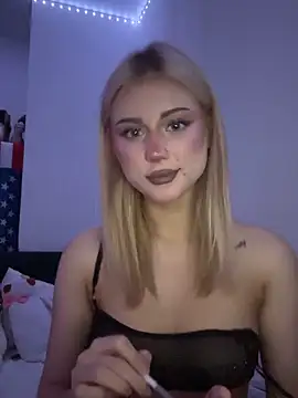 Snapshot of mexicaim chatting on 10-12-25, 07:35 mexicaim online show from 10-12-25, 07:35