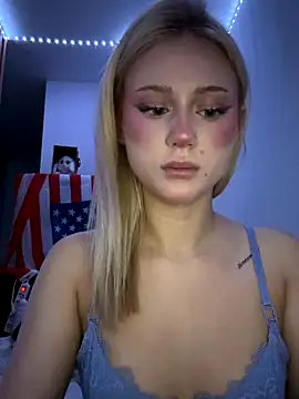 Snapshot of mexicaim chatting on 10-15-25, 06:08 mexicaim online show from 10-15-25, 06:08