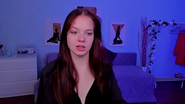 Snapshot of BetsyKiss chatting on 09-21-25, 05:09 BetsyKiss online show from 09-21-25, 05:09