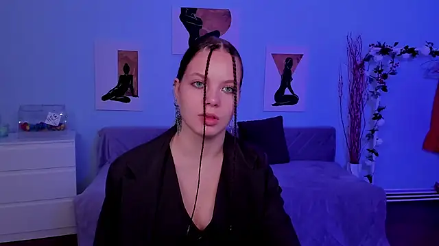 Snapshot of BetsyKiss chatting on 09-22-25, 05:09 BetsyKiss online show from 09-22-25, 05:09