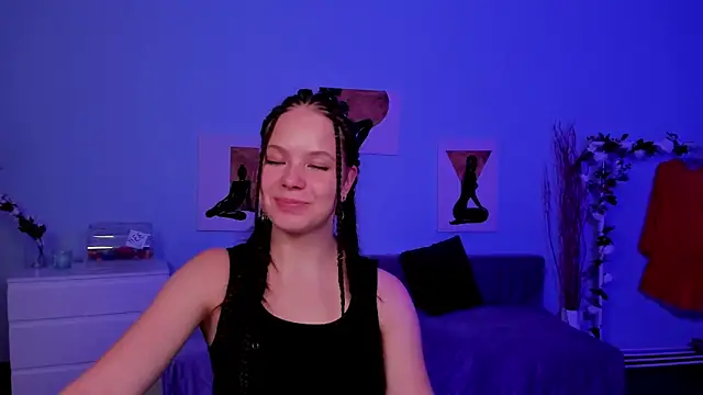 Snapshot of BetsyKiss chatting on 10-18-25, 05:14 BetsyKiss online show from 10-18-25, 05:14