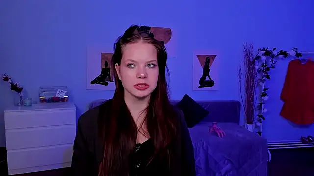 Snapshot of BetsyKiss chatting on 10-24-25, 05:15 BetsyKiss online show from 10-24-25, 05:15