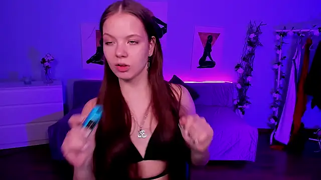 BetsyKiss online show from 04-25-26, 05:10