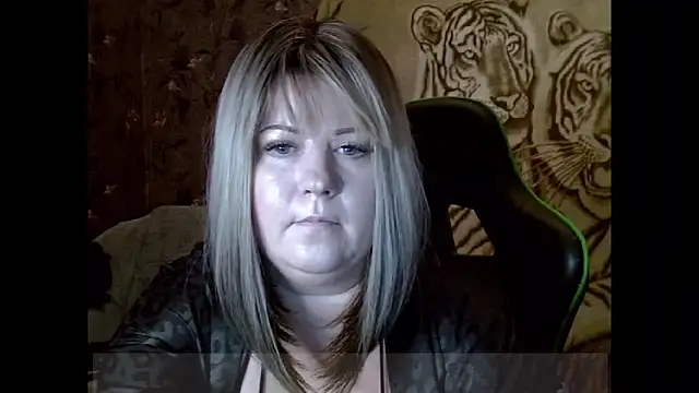 YuliiaSan online show from 09-24-25, 06:11