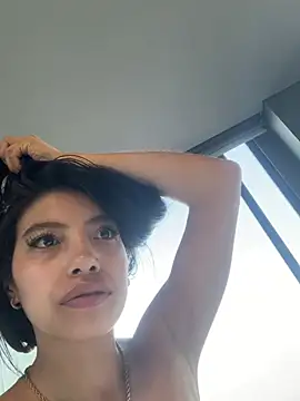 Snapshot of Tiffany_Low chatting on 02-21-26, 12:06 Tiffany Low online show from 02-21-26, 12:06