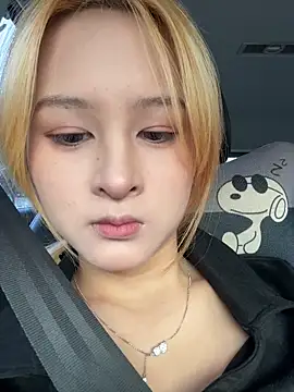 Snapshot of yuki_june chatting on 10-26-25, 08:42 yuki june online show from 10-26-25, 08:42