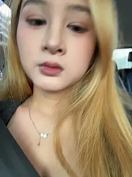 Snapshot of yuki_june chatting on 11-16-25, 08:53 yuki june online show from 11-16-25, 08:53