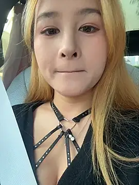 Snapshot of yuki_june chatting on 12-03-25, 08:00 yuki june online show from 12-03-25, 08:00