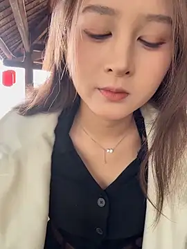 Snapshot of yuki_june chatting on 01-17-26, 07:46 yuki june online show from 01-17-26, 07:46