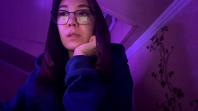 marry dreams online show from 10-17-25, 01:57