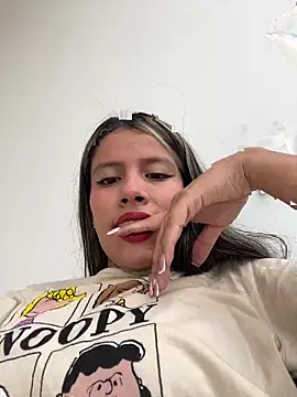 EMILIIA RICHTER   online show from 10-08-25, 06:38