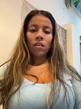 EMILIIA RICHTER   online show from 02-23-26, 11:40