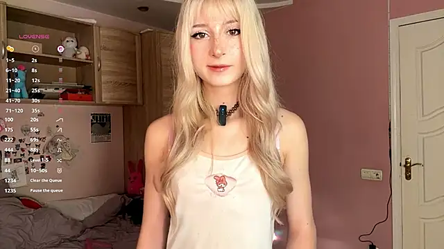 FridaAaberg online show from 11-16-25, 07:03