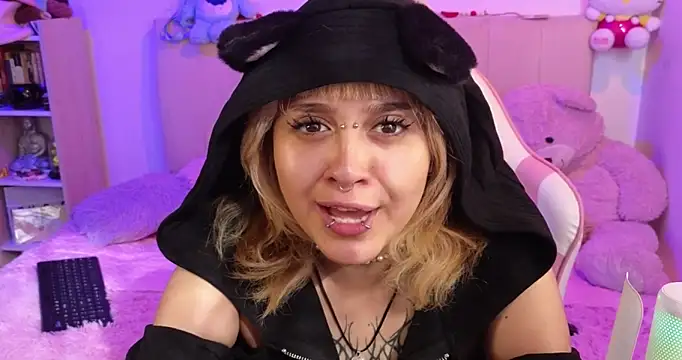 NekoWaifu online show from 03-01-26, 01:24