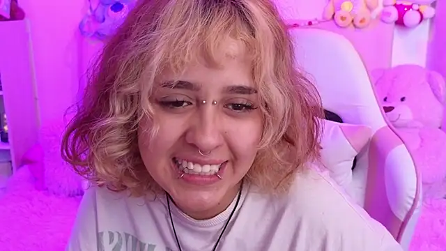 NekoWaifu online show from 03-07-26, 02:58