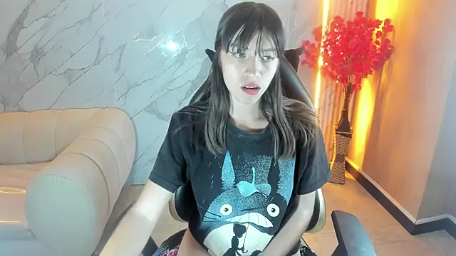 Isabella Blondetf online show from 11-08-25, 08:29