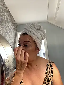 Snapshot of PoppyPrincessxox chatting on 10-02-25, 09:38 PoppyPrincessxox online show from 10-02-25, 09:38