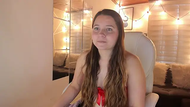 Snapshot of sophiee09_ chatting on 10-28-25, 02:20 sophiee09  online show from 10-28-25, 02:20