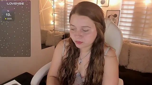 sophiee09  online show from 01-06-26, 05:05