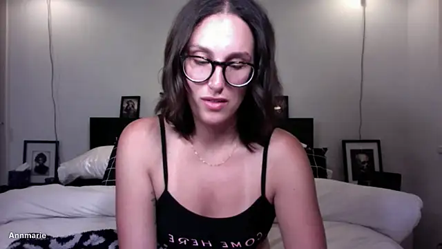 Snapshot of annmarieferrara chatting on 05-07-26, 02:39 annmarieferrara online show from 05-07-26, 02:39