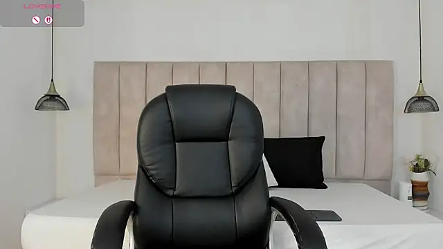 Megan-8 online show from 03-30-26, 11:00