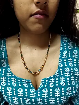 reetika6375 online show from 02-12-26, 08:04