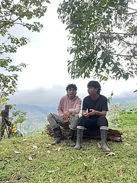 Snapshot of sky-wolves chatting on 10-03-25, 04:37 sky-wolves online show from 10-03-25, 04:37