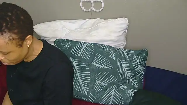 Serafynn online show from 10-04-25, 12:41