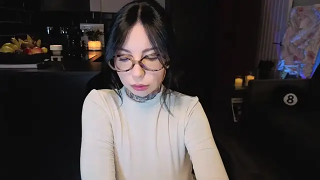 jeans-and-peach online show from 10-03-25, 03:14