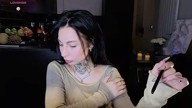 jeans-and-peach online show from 10-26-25, 01:55