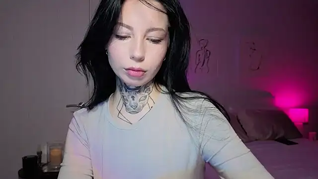 jeans-and-peach online show from 11-03-25, 10:53