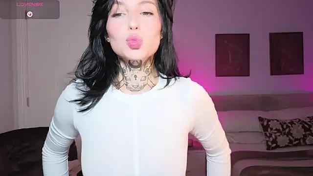 jeans-and-peach online show from 11-29-25, 09:01