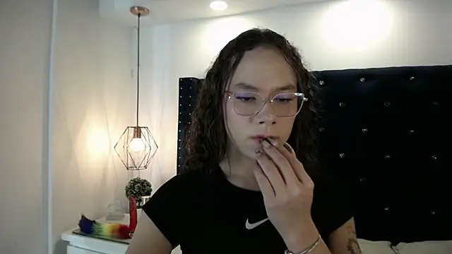 Snapshot of bycandy_ chatting on 09-22-25, 01:46 bycandy  online show from 09-22-25, 01:46