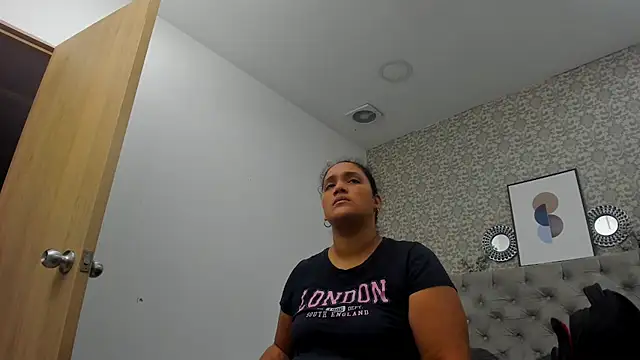 Hanna Marshall  online show from 10-22-25, 11:32