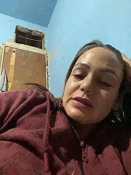 priscila luv online show from 09-28-25, 04:40