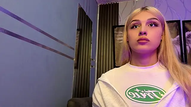 Angel-dragun online show from 05-30-26, 03:25