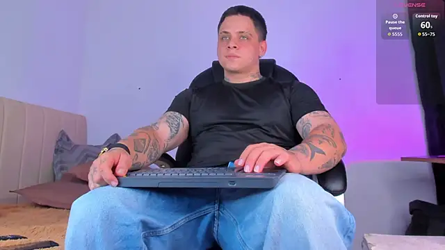 denis munera online show from 10-29-25, 01:46