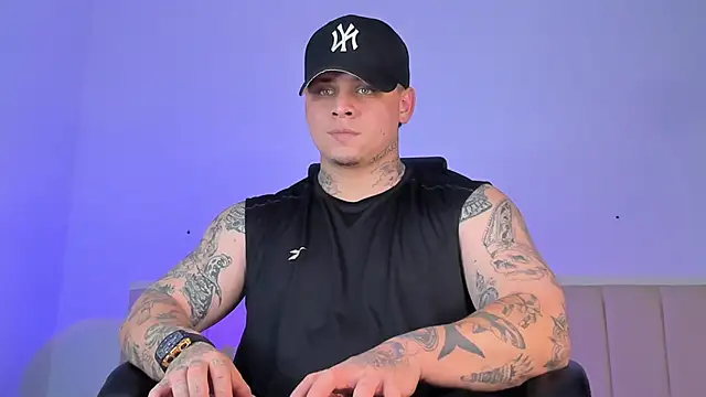 denis munera online show from 11-25-25, 04:34