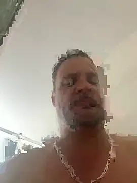 Snapshot of Andys828282 chatting on 12-18-25, 06:25 Andys828282 online show from 12-18-25, 06:25