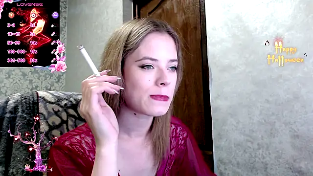 Kate  Loves online show from 10-28-25, 06:54