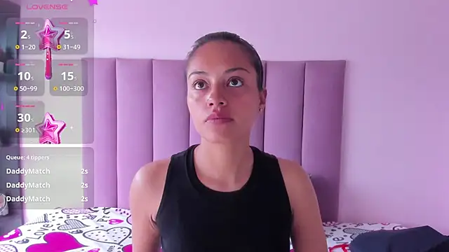 HoollyHendrix online show from 09-29-25, 07:40