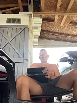 countryboi2002 online show from 10-08-25, 06:38