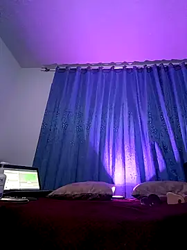 VioletStonee1 online show from 10-03-25, 07:55