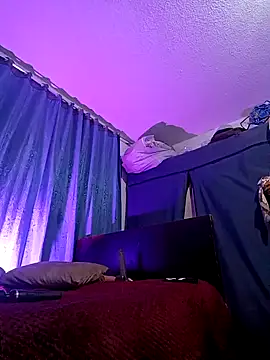 VioletStonee1 online show from 10-04-25, 09:02