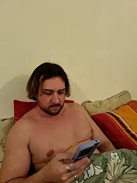 BunnyAndZek online show from 10-22-25, 04:35