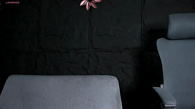 AriadnaRuiz online show from 10-10-25, 08:52