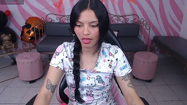 maddie  cute online show from 10-27-25, 09:08