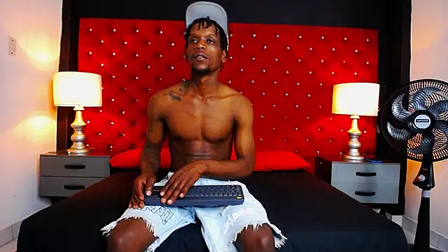 SkylerBigxxx online show from 11-07-25, 03:50